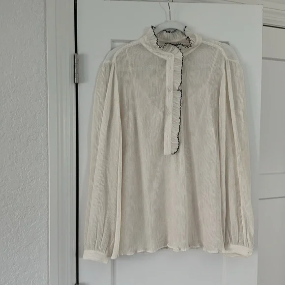 Beautiful Tory Burch size 10 Blouse with liner - Picture 5 of 5